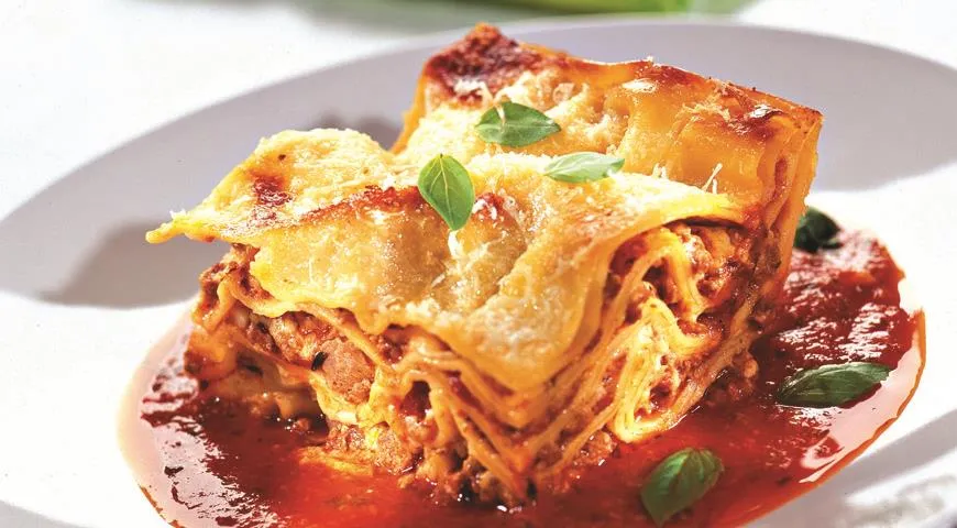 Lasagne s mletým masem v troubě: klasický recept