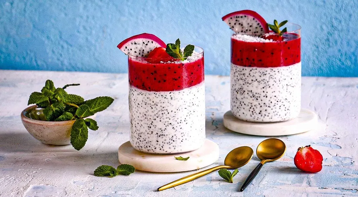 Chia pudink na kokosovém mléce s pitahayou